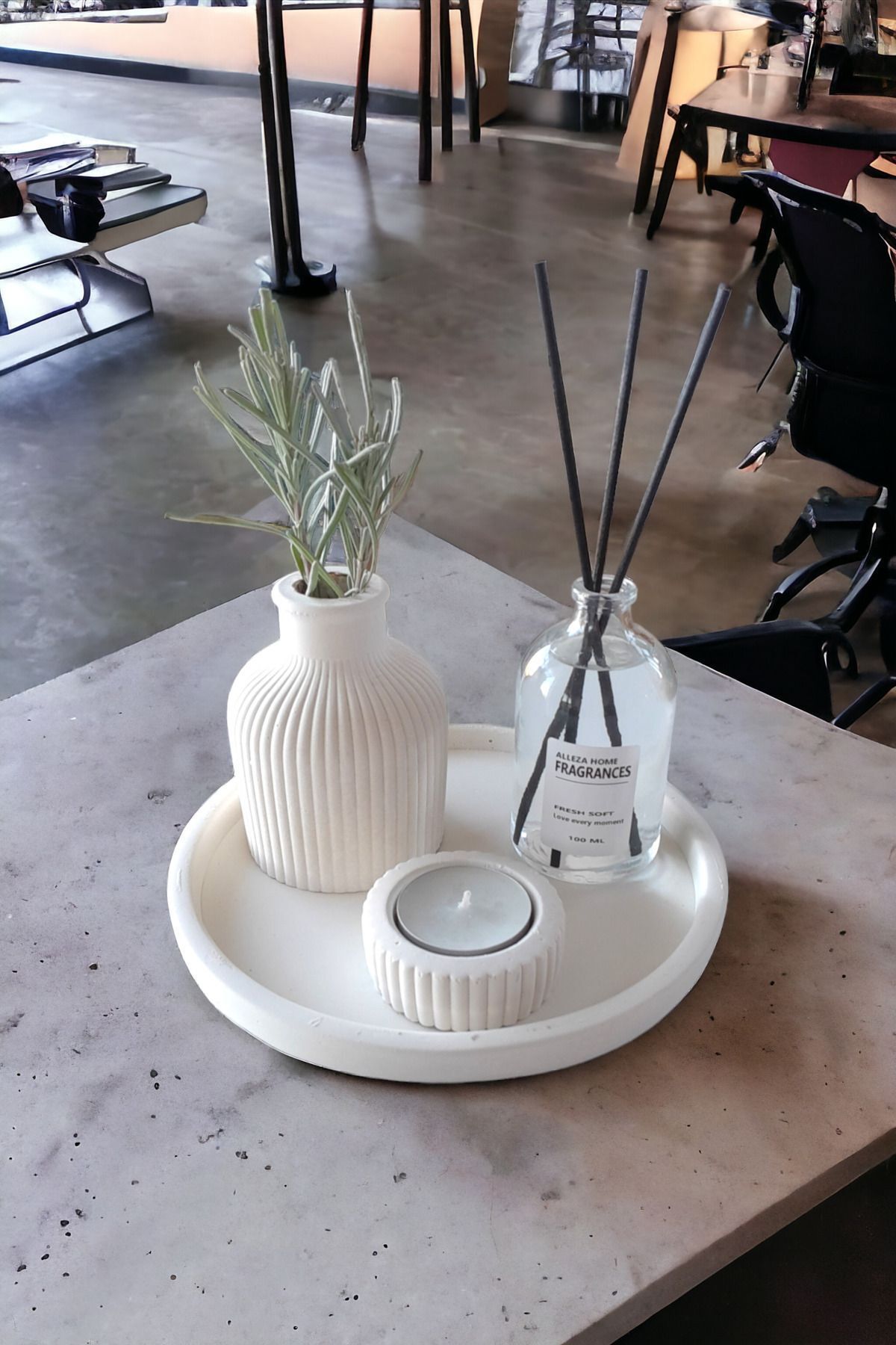 Dekoratif Minyatür Çizgili Vazo 100 ML Oda Kokusu Mumluklu Set ( Tealight Mum Dahil Değildir )